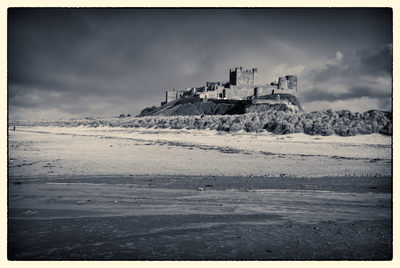 Bamburgh Castle Mono D810_013_1357