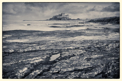 Bamburgh Castle Mono D810_013_1384