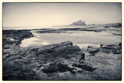 Bamburgh Castle Mono D810_013_1663