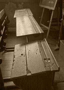 School Desks Mono 049_0667