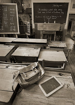 School Room Mono 049_0672