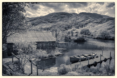 Boat House Mono D810_012_0785