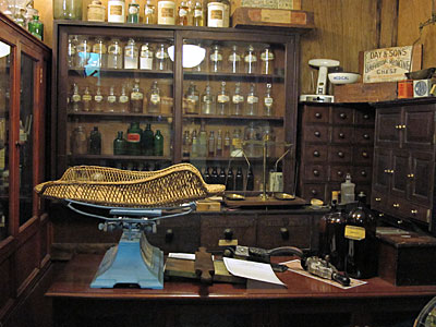 Old Chemist Shop G006_0257