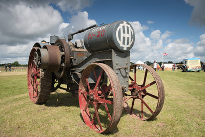 Titan Tractor D810_019_0168