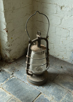 Oil Lamp 049_0677